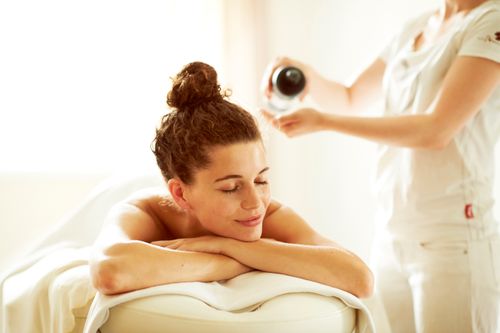 Aromaöl-Ganzkörpermassage