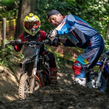 Go with your Pro Kids Enduro