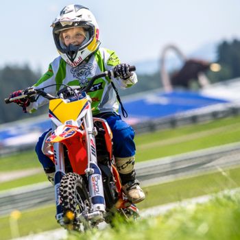 KTM SX-E 5 Kids Enduro Experience