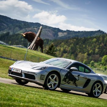 Porsche 718 Cayman S Experience in the Driving Center