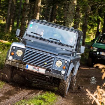 Offroad Freies Fahren mit eigenem Offroad-Fahrzeug